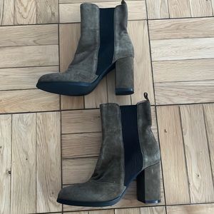 Shoe the Bear Suede Chelsea Booties 36